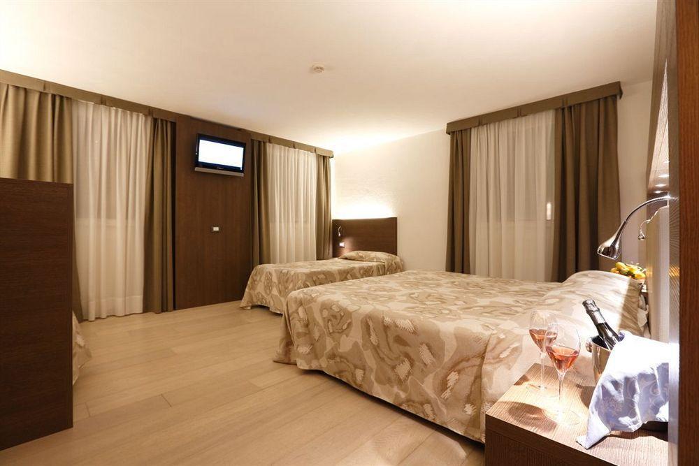Grand Hotel Miramonti ปัสโซเดลโตนาเล ภายนอก รูปภาพ
